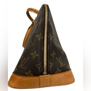 LOUIS VUITTON 
Monogram Alma PM (Pre-loved) very good condition